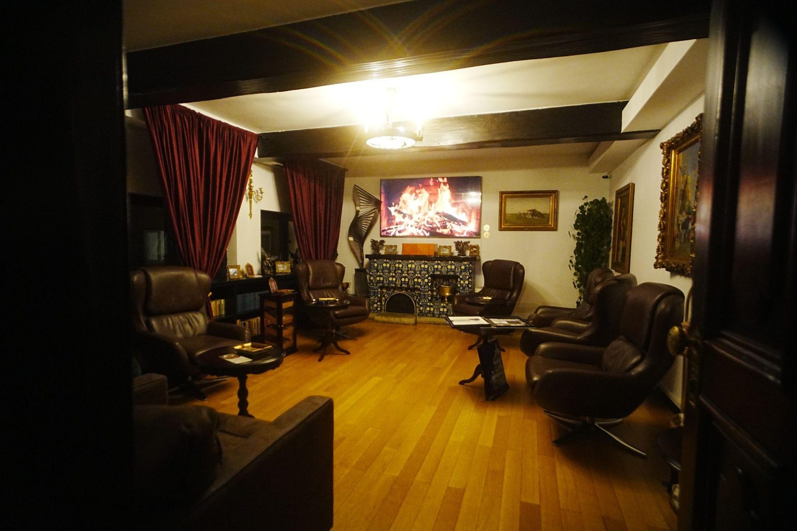 Top formate video de la Grivița Studio pentru promovarea evenimentului „Crăciunul anilor ’30” de la EkoGroup Vila 1 Top formate video de la Grivița Studio pentru promovarea evenimentului „Crăciunul anilor ’30” de la EkoGroup Vila